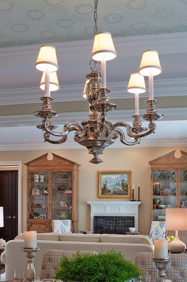 A Guide to Decorating a Room with Chandeliers